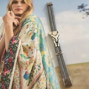 Artisan Crafted Metallic Leather & Silver Fox Bracelet: Taracuda Jewelry is NWOT